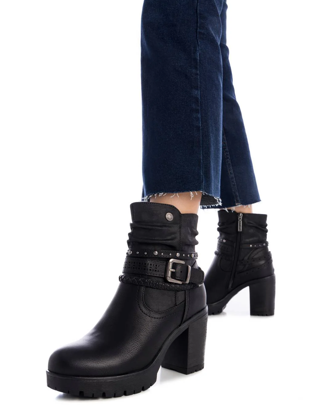 REFRESH BLACK STRAP BOOTS